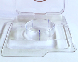 containers for disposable iris retractorss